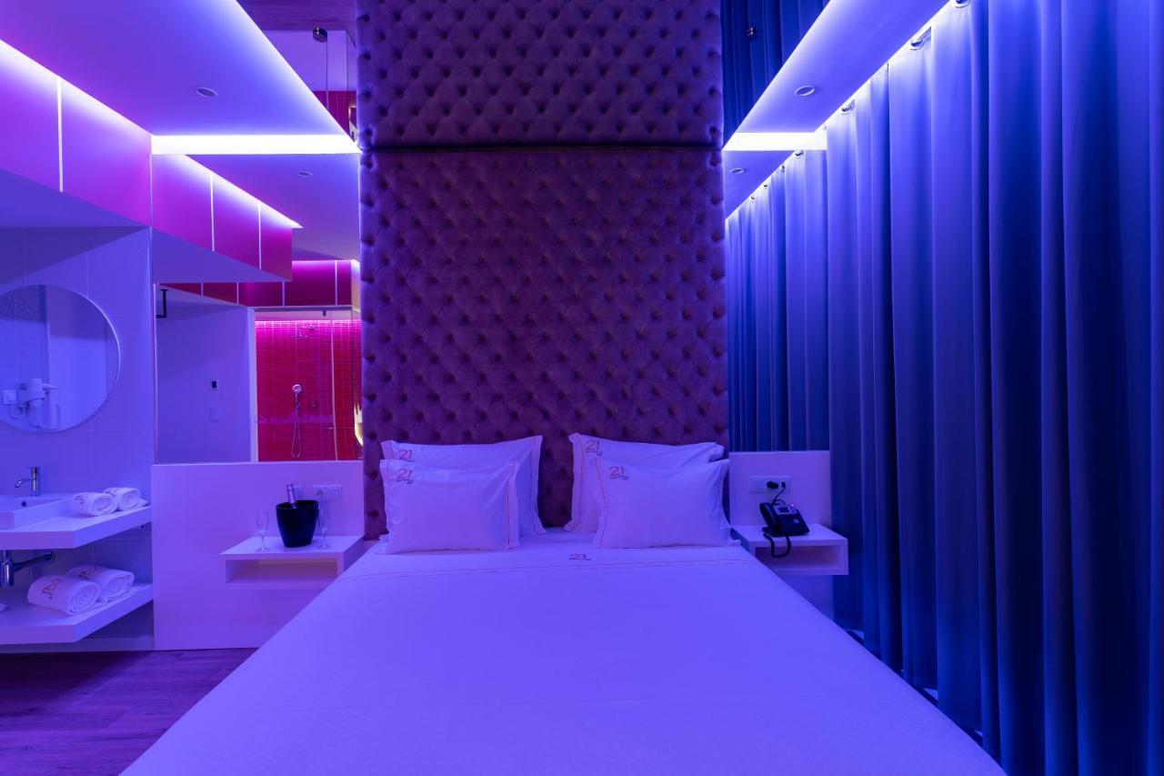 Motel Twentyone ゴンドマール エクステリア 写真